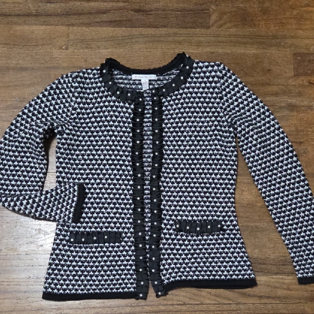 🔴2/$15 NWOT JM Collection Knit Cardigan With Pearl/ribbon Accents
